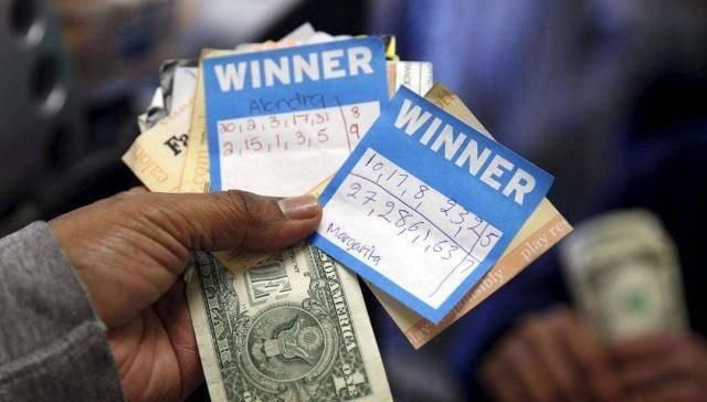 中奖|你买彩票中过大奖吗？专家说出中奖概率，其实早已设计好了