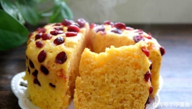 低筋面粉|早餐蒸个南瓜发糕,口感松软不粘牙,好吃不上火,孩子说比蛋糕香