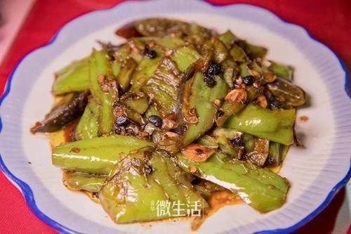 这家|金华这家12年的湘菜老店,员工居然只有两个人!