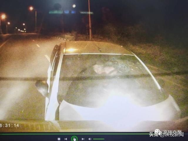 控制|最新!西安连续肇事逃逸的纹身男子已被控制,其女友看到协查通报后主动联系交警