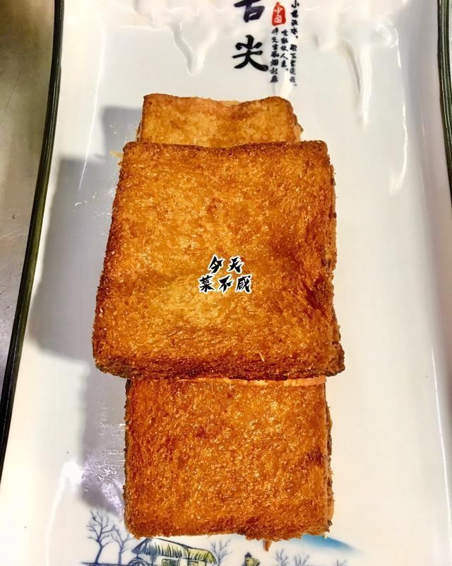 创意|面包锅贴鱼,创意十足,外酥里嫩,我家孩子最爱吃,三天做一次