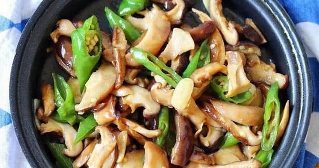  排出|三伏天宁可少吃肉，也要多食此菜，排出毒素，软化血管，早食早好