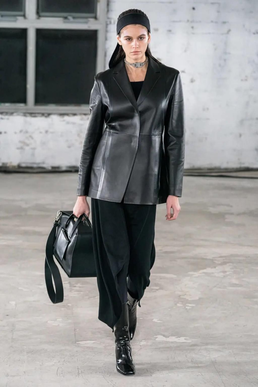 Matthew|【秀场】Matthew William的Givenchy首秀有什么不一样？