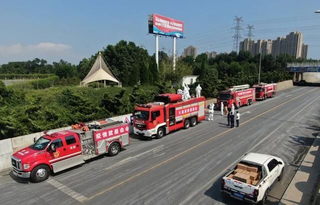 大连|大连唯一高风险区大连湾街头出现这样的消防车，你见过吗？