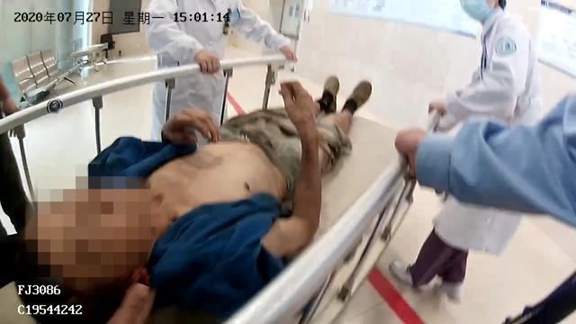  医院|杭州一男子从5楼跌下满头是血！交警见状大吼一声……