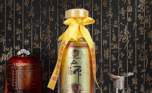 酱香型白酒|为什么领导们只喝酱香酒?如何能买到一瓶好的酱香酒?答案在这里