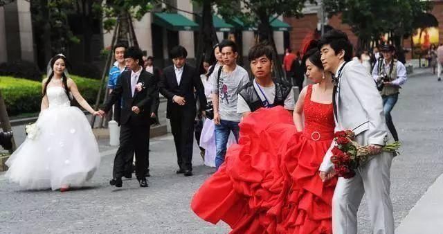 人结|“天价彩礼”让多少人结不起婚，婚姻法新规定，丈母娘哭了