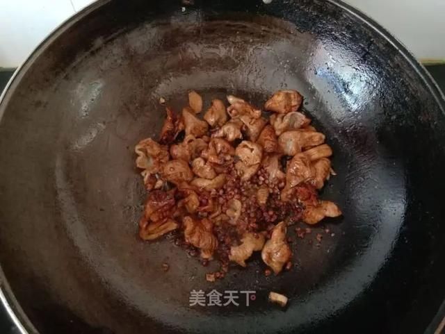 下酒|香而不腻的肥肠煲！零厨艺家常菜！下酒又下饭，好吃到爆
