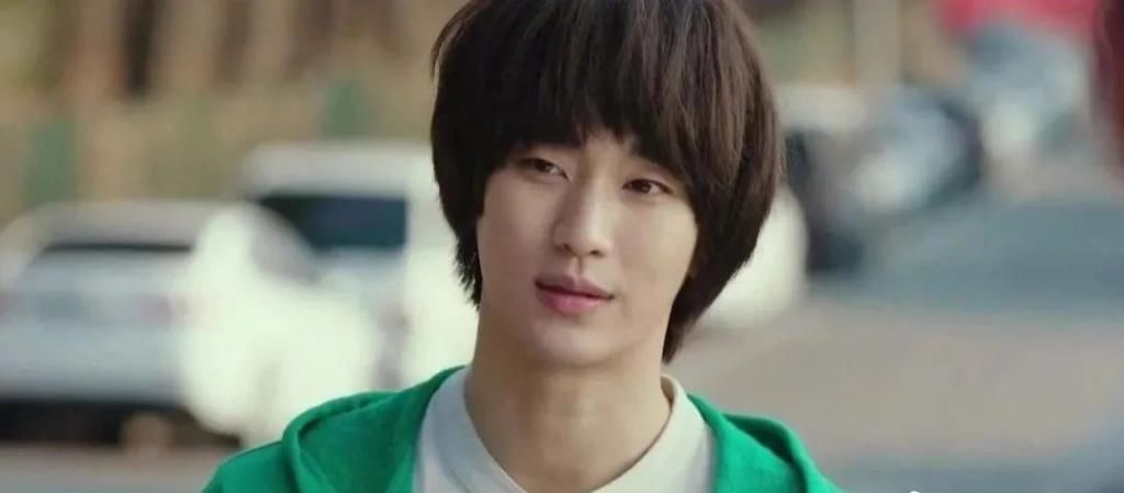  女主|虽然是精神病，但她迷倒了金秀贤…