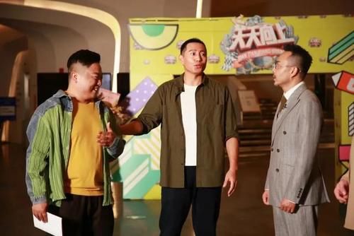 真实|聚齐谷智鑫、凯丽、何炅、万茜等大腕的剧，却没有一个明星光环