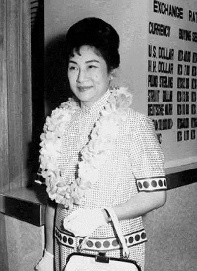  气死|75岁北大校长娶拜金女，家产被骗离婚还赔50万，78岁被活活气死！