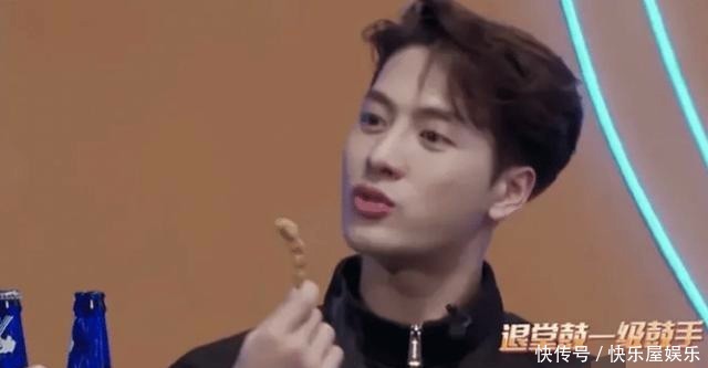  些影视作品|王嘉尔因为口音坚持不拍戏，王一博建议找配音，被批没职业素养