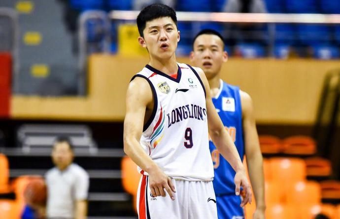 旧主|广东弃将战旧主砍生涯新高,一年辗转四个联赛,滑板少年坚守梦想