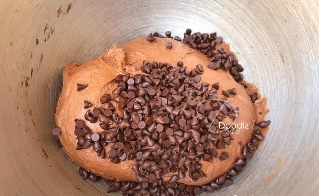 馒头|老婆买了几十斤面粉,说学做包子馒头,吃得快吐了,今天才换花样