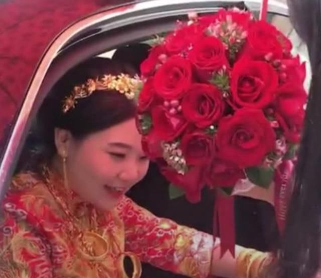 李先生|新娘讨要9万下车费，新郎被激怒，钱没有，哪里来的回哪去