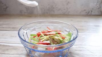  辣椒丝|秋季进补吃猪肉怕胖，还是吃鱼最滋补，健脾消食又补虚