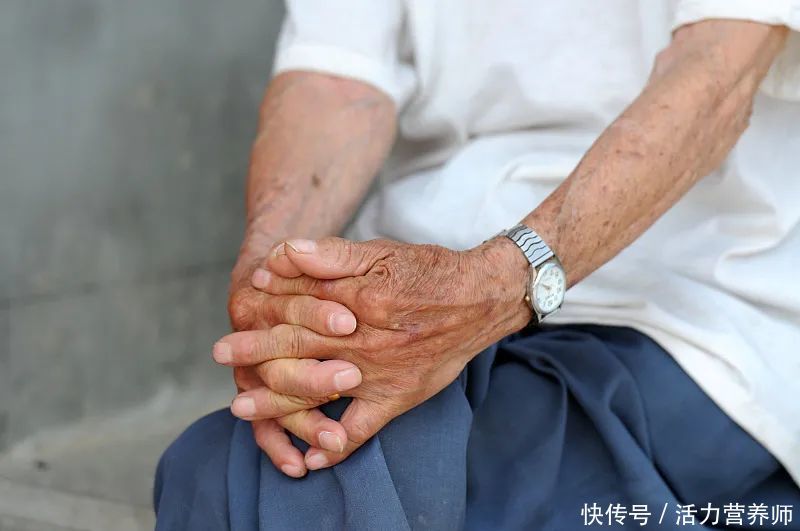血脂高怎么才能知道降没降下来(血脂高不高，主要看身上这3个部位地方？一旦发现异常要注意降脂)