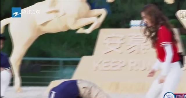  宋祖儿|软萌宋祖儿“呛声”《跑男》导演，李晨等团员期待祖儿成常驻！