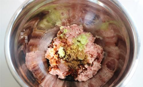 猪肉|十月这菜正上市,做成馅料包饺子,咬一口满嘴汁,太鲜美了