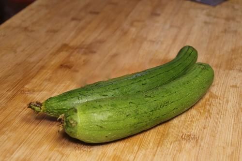 红辣椒|入秋后,吃猪肉不如吃它,别看它不起眼,是女人的“美容水”