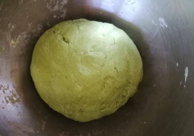 味道|纯天然的菠菜汁面条,颜值高、味道好,做法简单,上桌孩子抢着吃