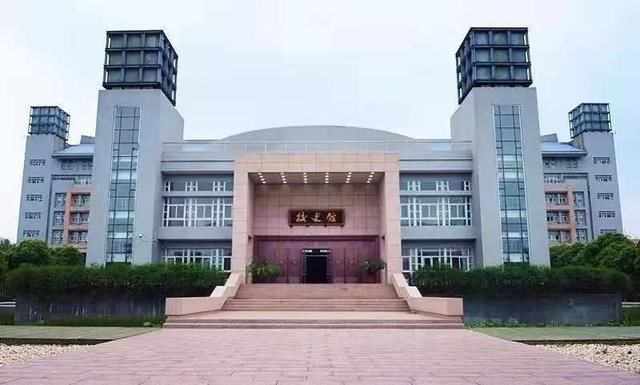  郑州大学|培养超94万杰出人才，金秋9月，河南这所高校＂郑＂等你来！