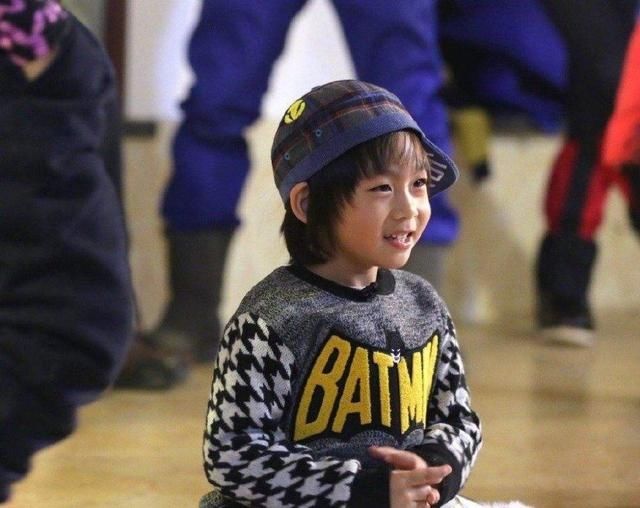  照曝光|林志颖儿子Kimi近照曝光，长相没变化，身高却蹿高许多