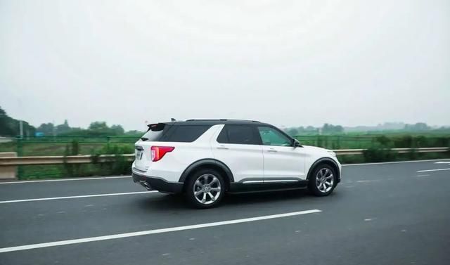  福特|精致的“大兄弟”儿，试驾长安福特全新探险者