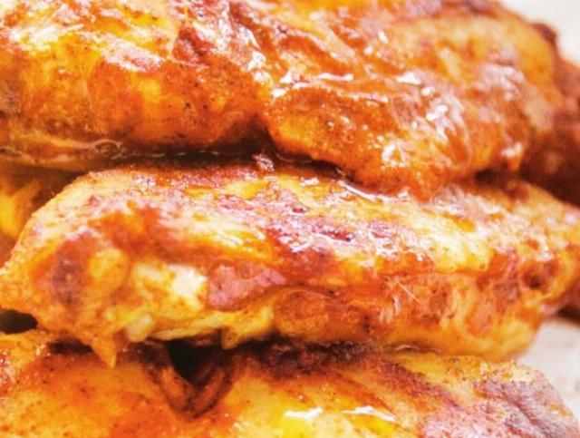  分钟|夏天最爱这样吃鸡翅，不用油炸，10分钟出锅，一次吃三个不过瘾