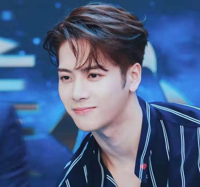  火爆|《这！就是街舞》火爆来袭，队长大秀舞技，谁能笑到最后