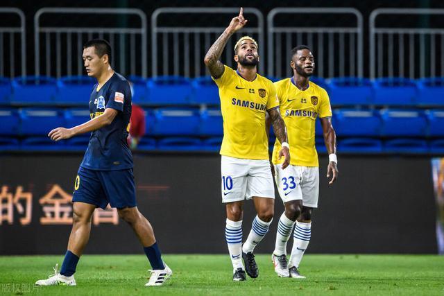  南通|曾把首秀搞砸，加盟中超苏宁3年只出场2次，被放弃后成中甲队长