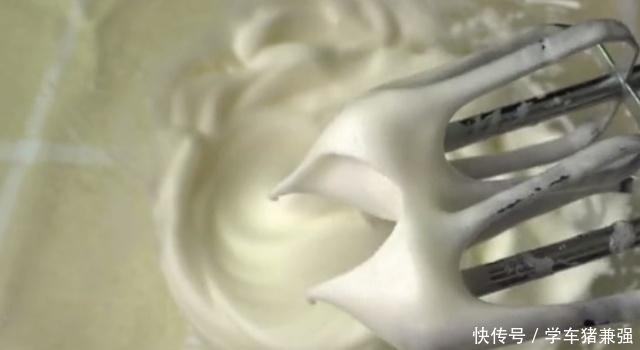 一滴水|这蛋糕用鸡蛋就能做,不加一滴水,无油低脂,香甜蓬松零失败