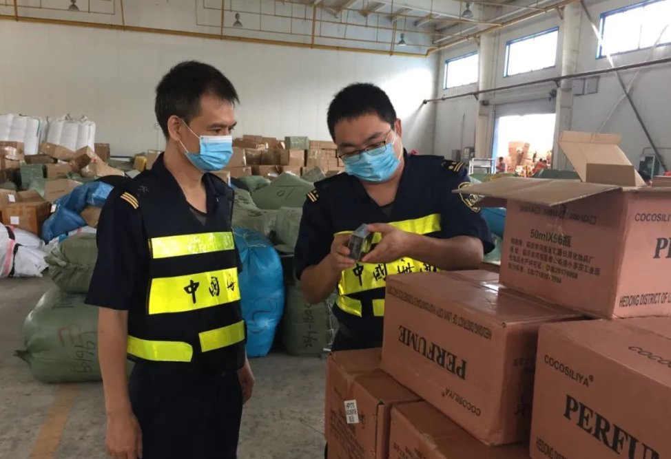  涉嫌|友谊关海关近期连续查获出口侵权货物超2千件