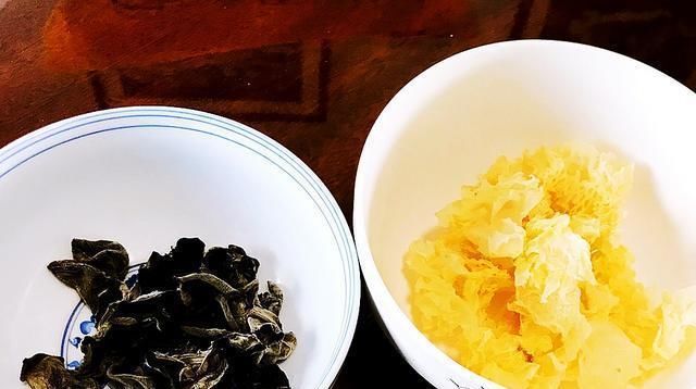 诀窍|炒木耳要好吃的诀窍,加点莲藕进去,美味愈加劲道,营养更是全面