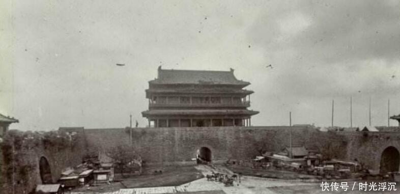  抗战时期|离开紫禁城后，末代皇妃毅然离婚，抗战时期沦为小贩，晚年嫁平民！