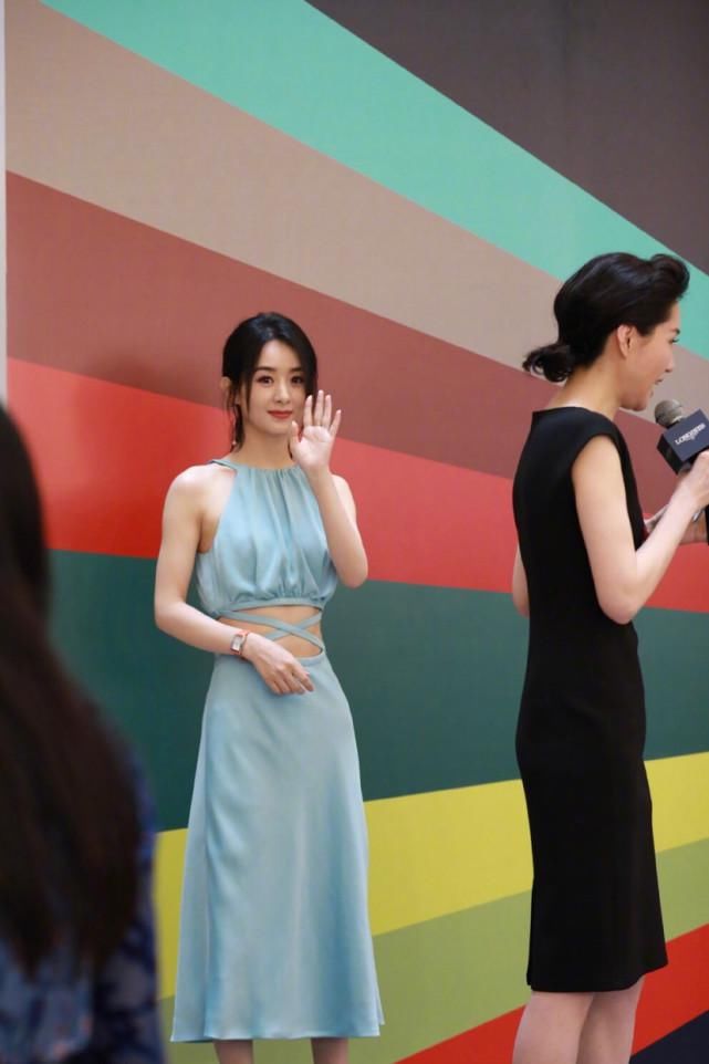  露背|赵丽颖有多放飞自我？“露腰、露背”礼服显瘦，确意外暴露短板！