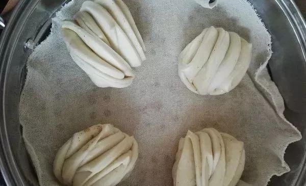  花卷|椒盐花卷的做法，喜欢吃面食的朋友可以看过来了