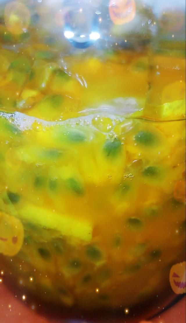 百香果|美白消暑的自制饮品柠檬百香果蜂蜜水