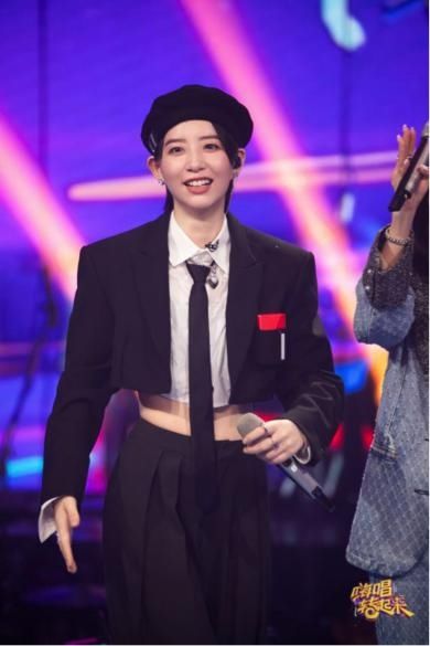  李斯丹妮|综艺| “姐姐”遇上“哥哥”，《嗨唱转起来2》嗨翻全场