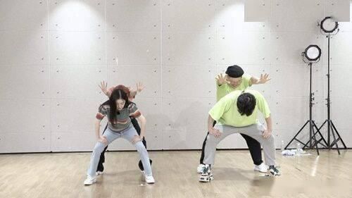  哥哥|Irene&涩琪作为《认识的哥哥-东童神起》首组嘉宾出演