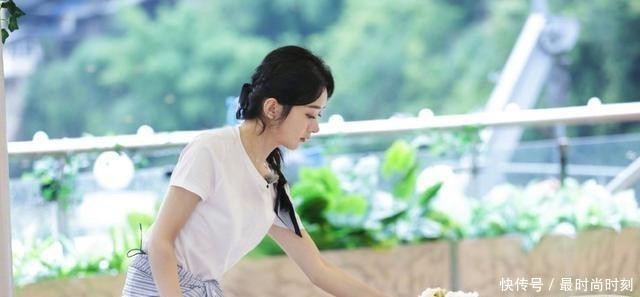  综艺|综艺须谨慎？赵丽颖被吐槽扒拉菜盆，杨迪被质疑不尊重硬糖少女