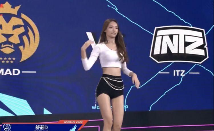 腐团儿和|没了轩子巨2兔就这水平?S10二台新女主播登场,颜值差距过大