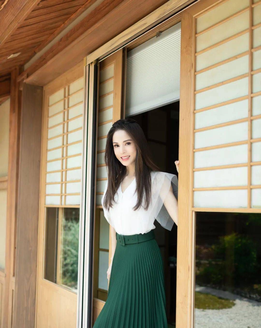  高光|福布斯中国专访李若彤：美不设限，女人的高光时刻不该被年龄定义