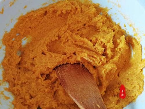 混合面|南瓜混合面奶香发糕，有营养又蓬松暄软不塌陷，口感佳老少皆宜