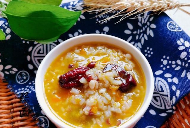  食材|秋后南瓜正当时，加入这4种食材一起煮，香甜软糯真好喝