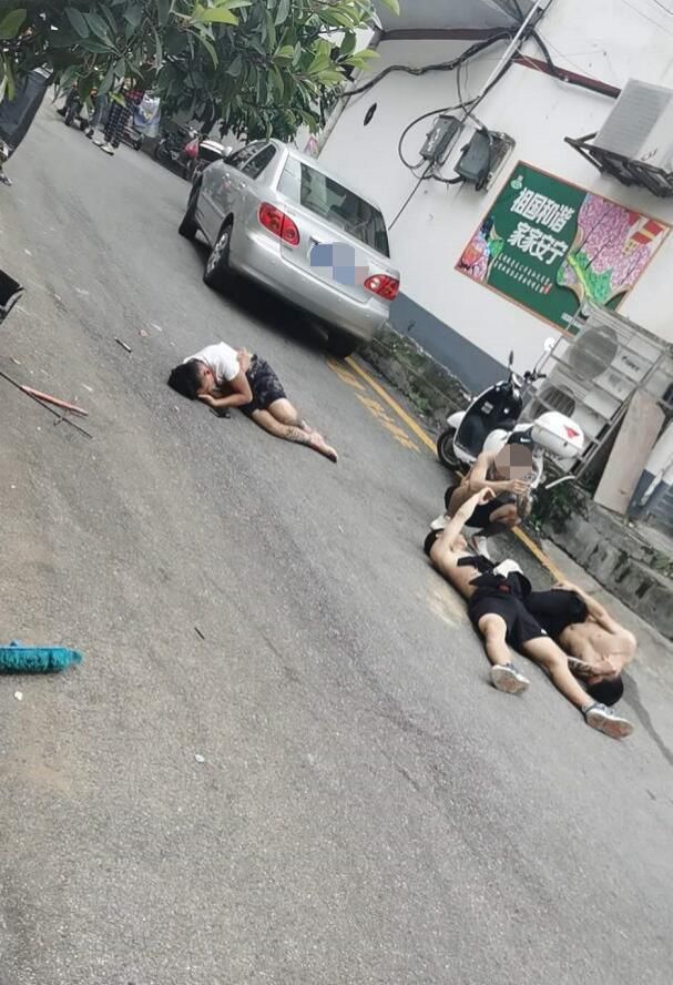  公安机关|南阳武侯路多人打群架 10人被刑拘 1人被通缉，劝你不要打架！