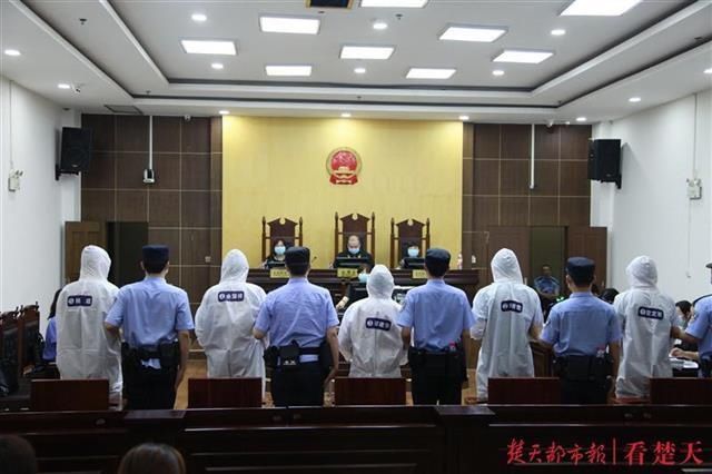 公开|恶意骚扰强揽工程，5名涉恶人员在汉公开受审
