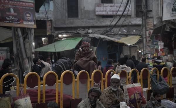  受伤|受伤的文明：印度