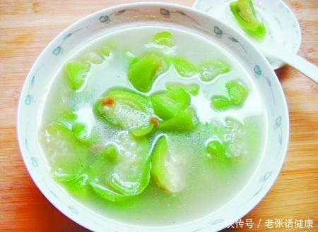 女生抗衰老气色好的汤(它是“女人汤”，抗衰补气血，女人常喝，皮肤显年轻，素颜也漂亮)