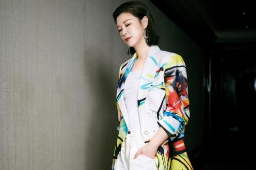  争议|杜华发长文告别浪姐，坦言首期节目舆论压力巨大，评论区却有争议